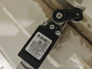 FR 530-M1J1 Концевой выключатель Pizzato Elettrica (10)