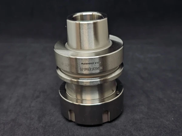 Цанговый патрон HSK63F ER40-70 RH